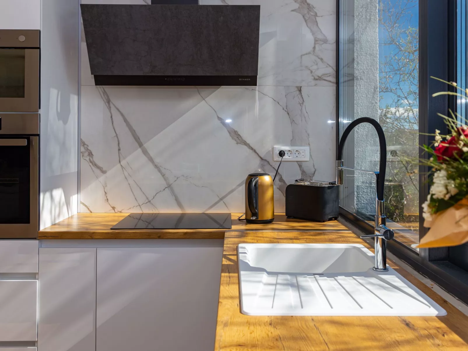 Haus für 9 Personen und 1 Kind in Kastel Luksic-Binnen