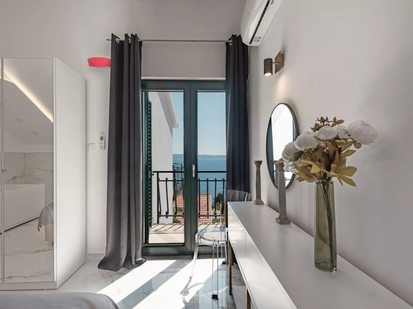 Ferienvilla 'Villa Aea Del Mare-Binnen