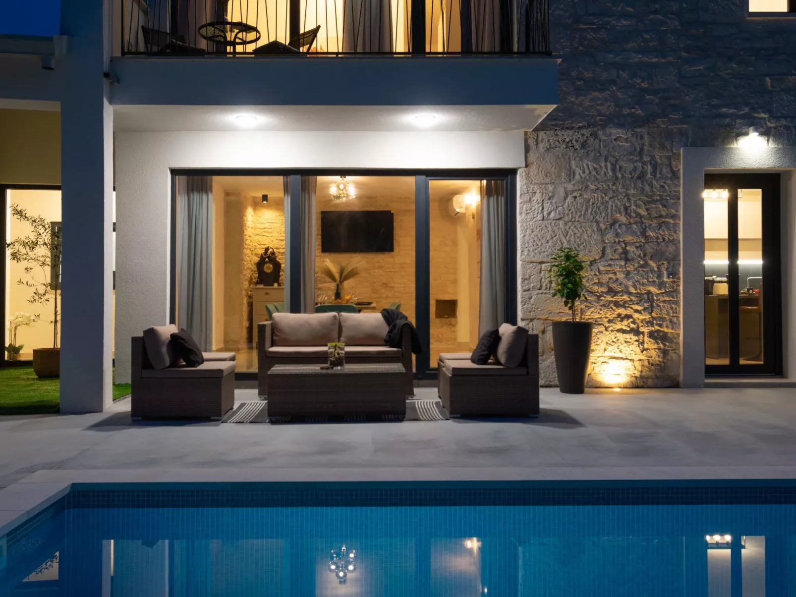 Designer Villa Simone - Modern und Heritage Style-Image-tags.info