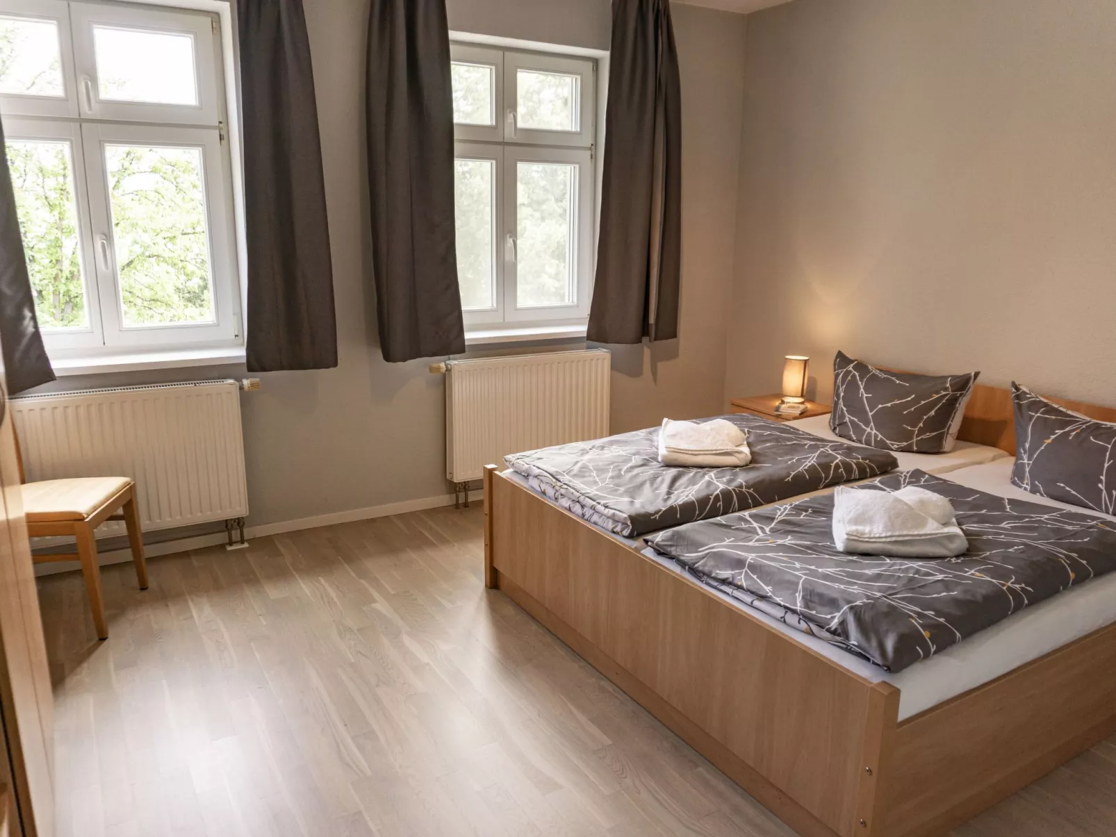 Mit Blick auf das Wasser-Binnen