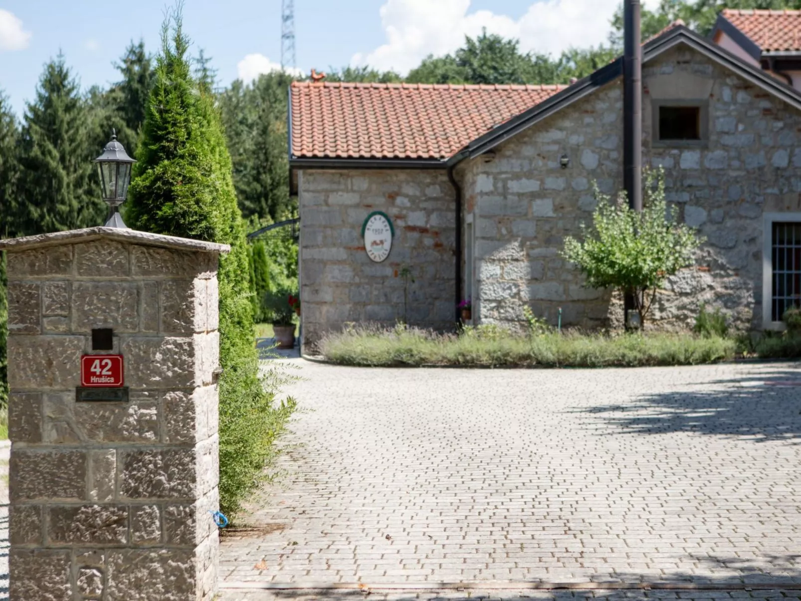 Anwesen "Villa Anton" mit eigenem Pool-Buiten
