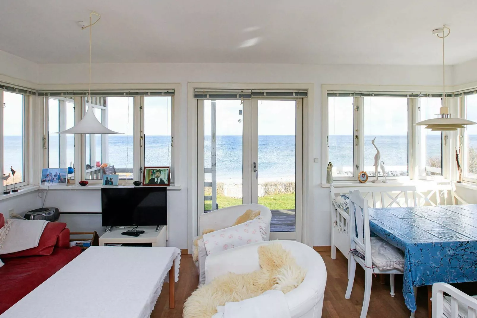 Leuk vakantiehuis in Otterup met een overdekt terras-Binnen