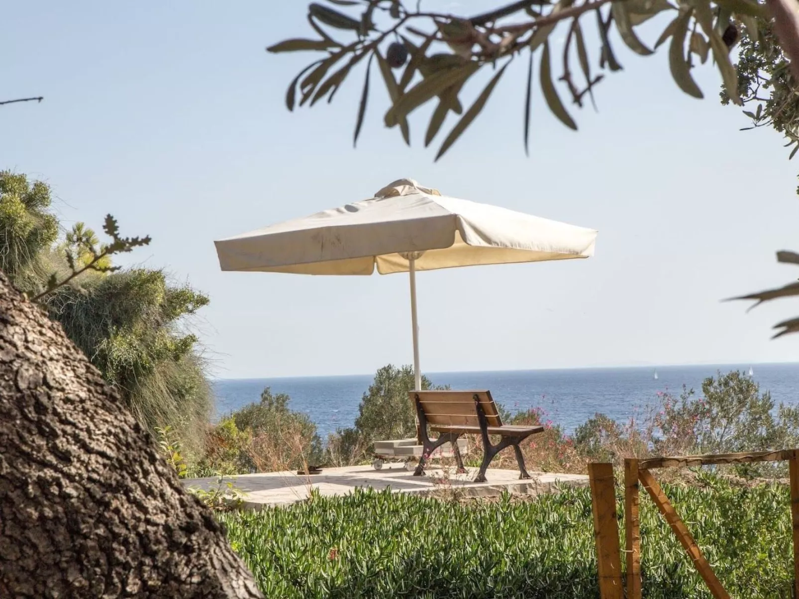 Assos Sivrice Gästehaus-Buiten