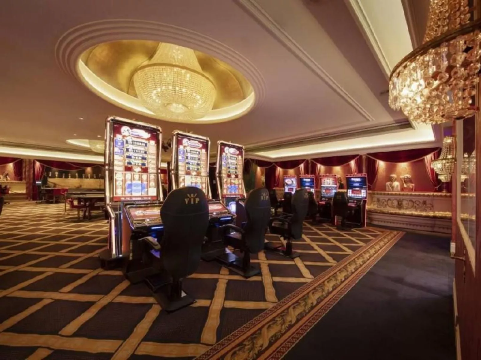 Brunni-Alpthal direkt an den Mythen-Bergen-Buiten