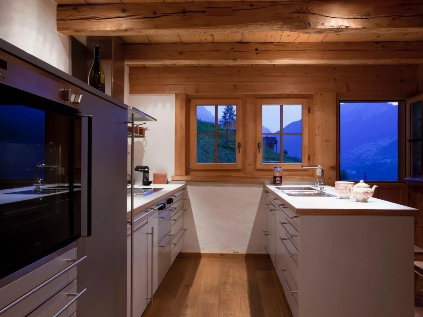 Berghütte "Le Chalet de Lara"-Binnen