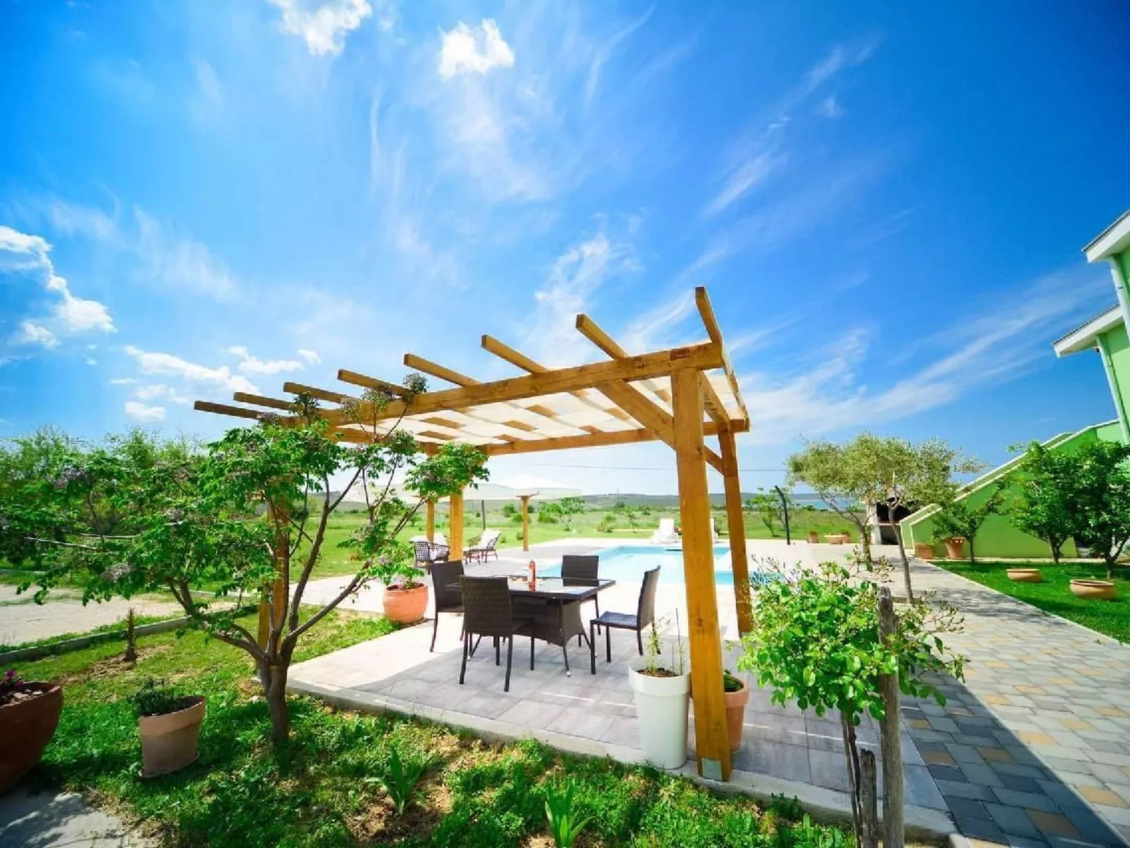 Wohnung mit Whirlpool-Image-tags.info