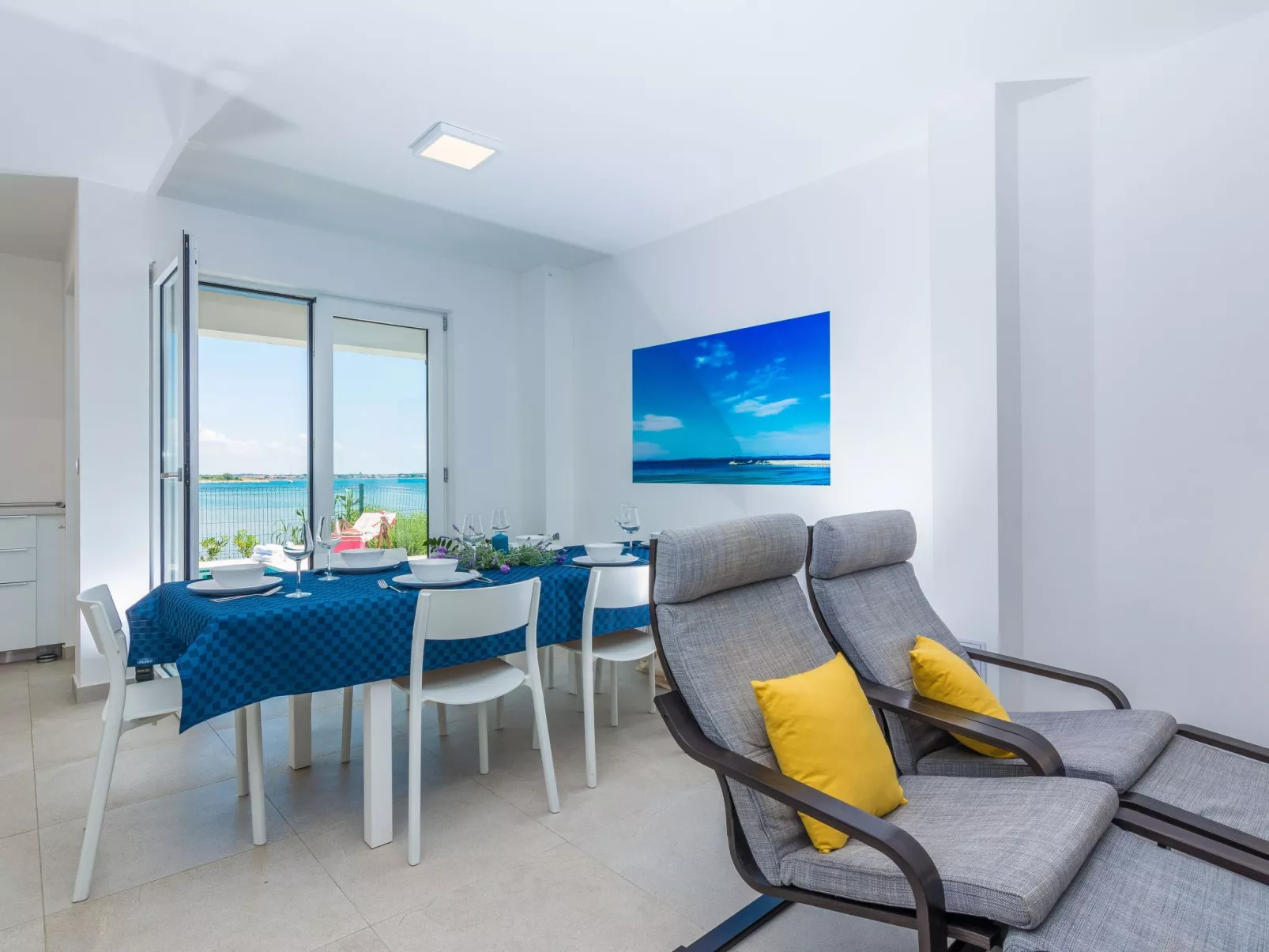 Strandvilla "Miri Olive" mit beheiztem Pool-Binnen