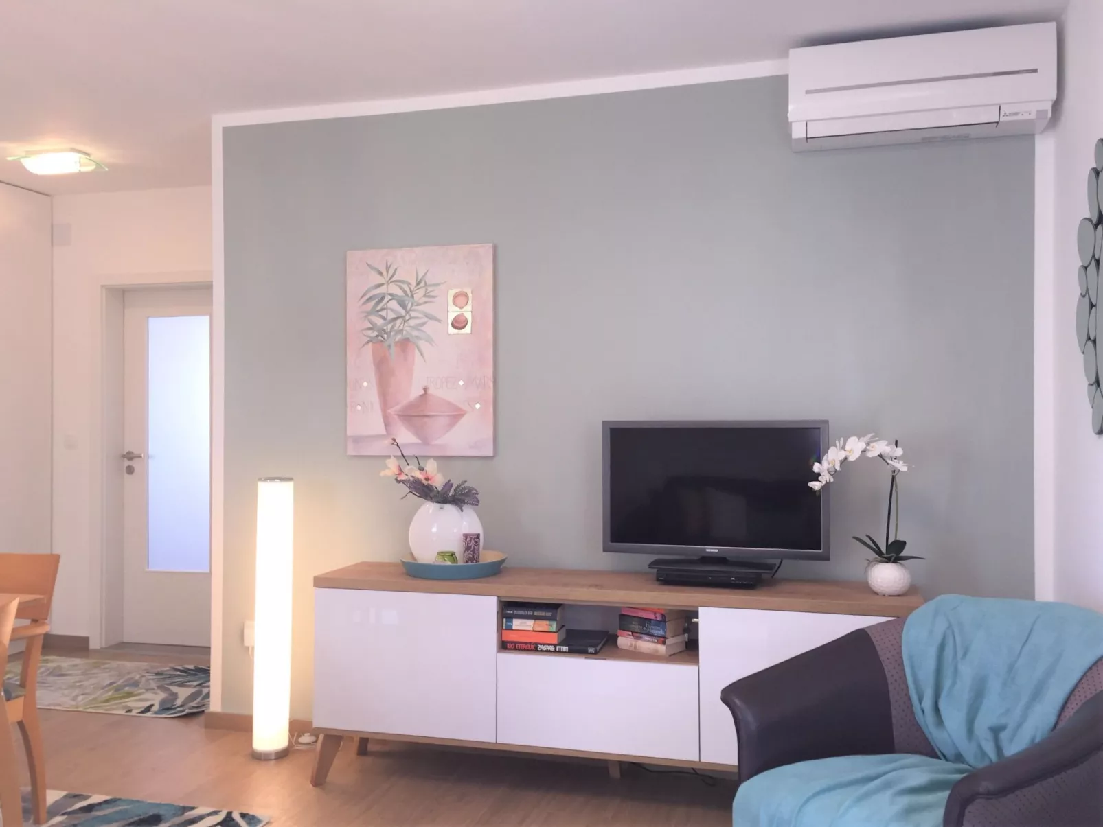 Klimatisierte Ferienwohnung in Okrug Gornji mit Gepflegtem Garten und Seeblick-Binnen