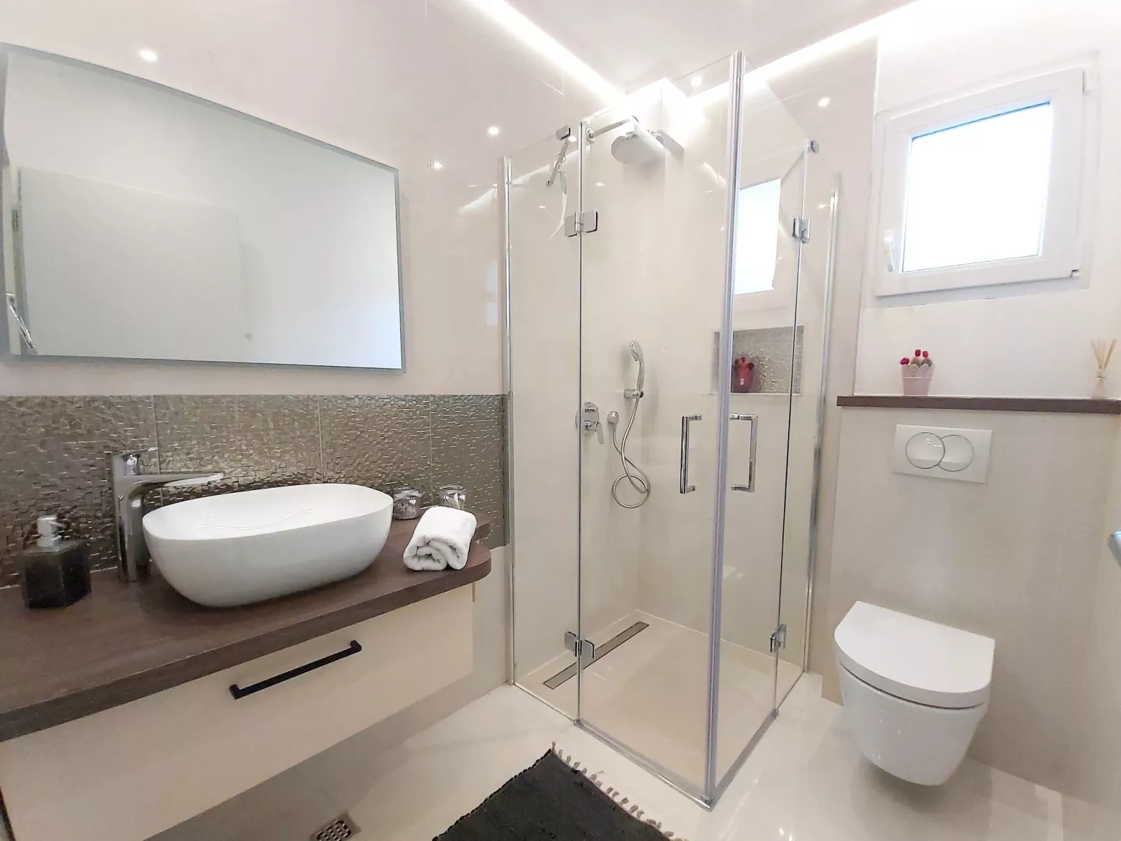 Beheiztes Schwimmbad, Familienappartement mit Meerblick-Binnen