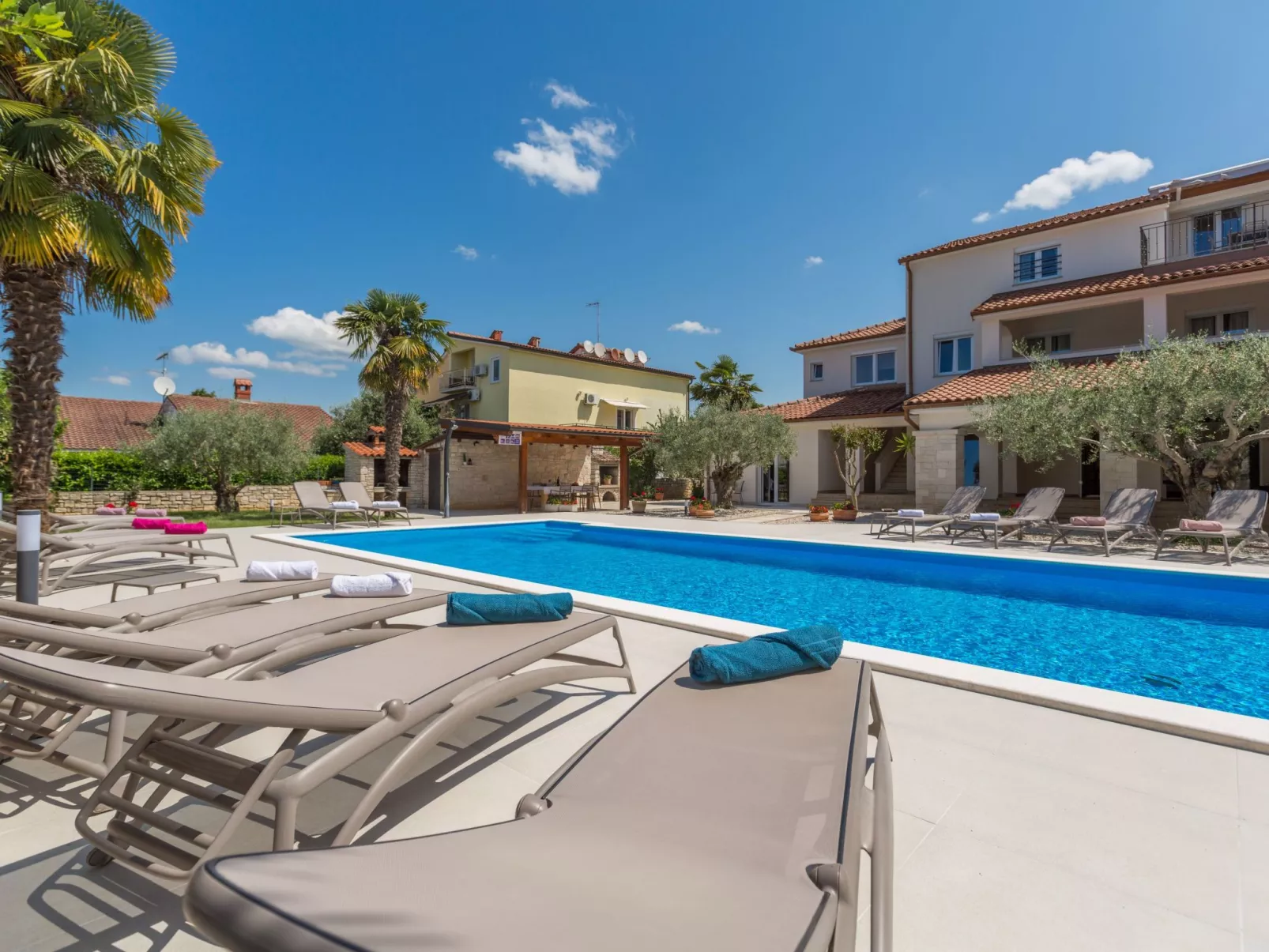 Residence Paradiso 5-Buiten