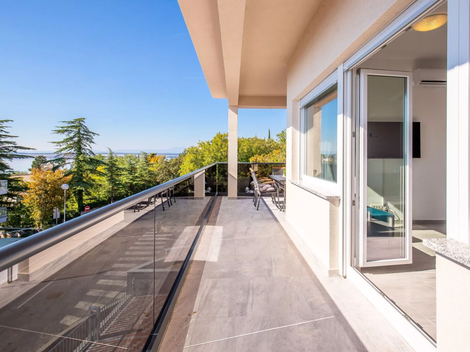 Wohnung "Veronique 4" mit Whirlpool-Buiten