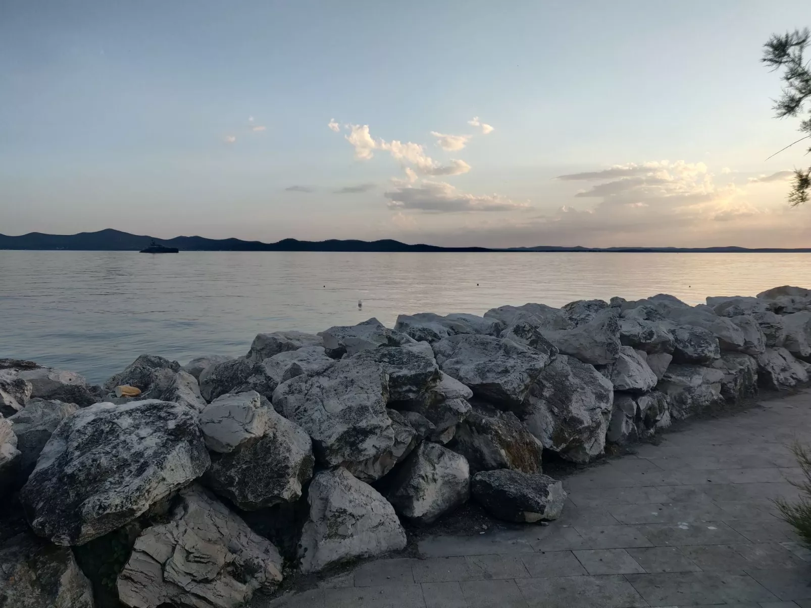 Große Ferienwohnung in Zadar mit Privatem Balkon-Image-tags.info