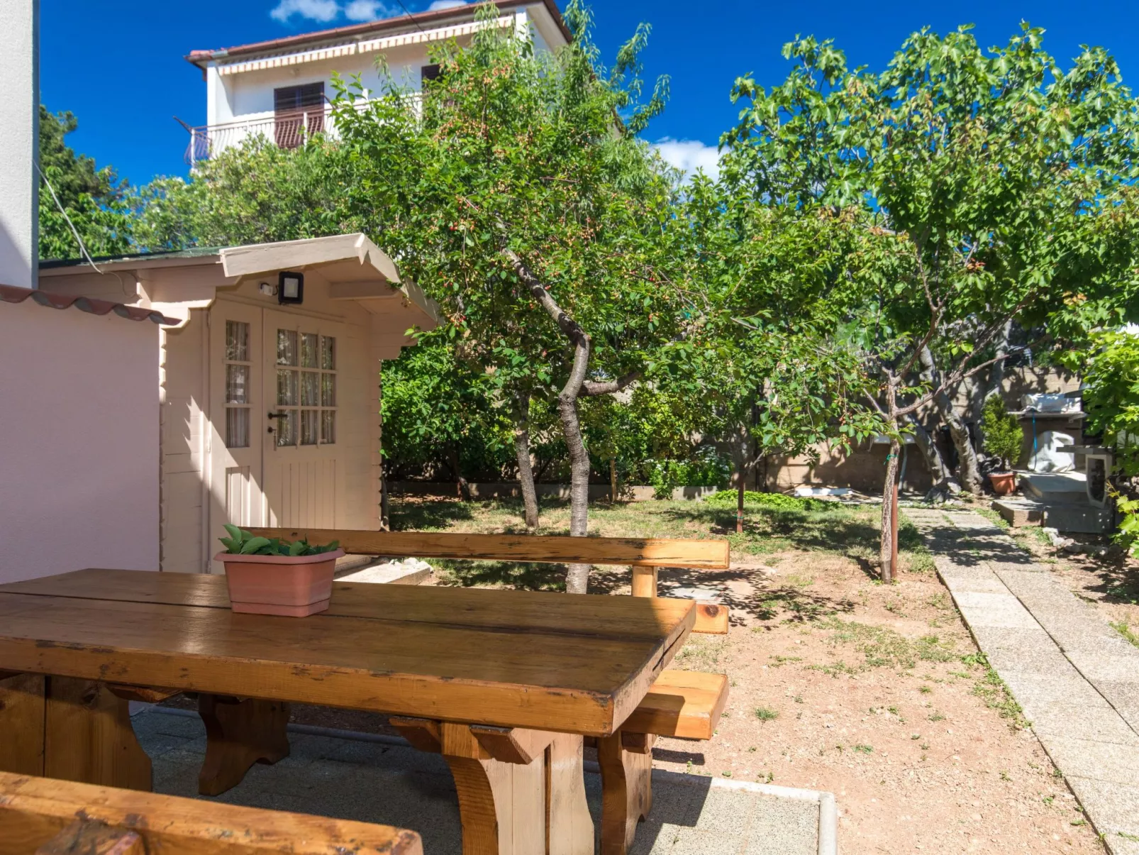 "Apartman Nikola"-Buiten