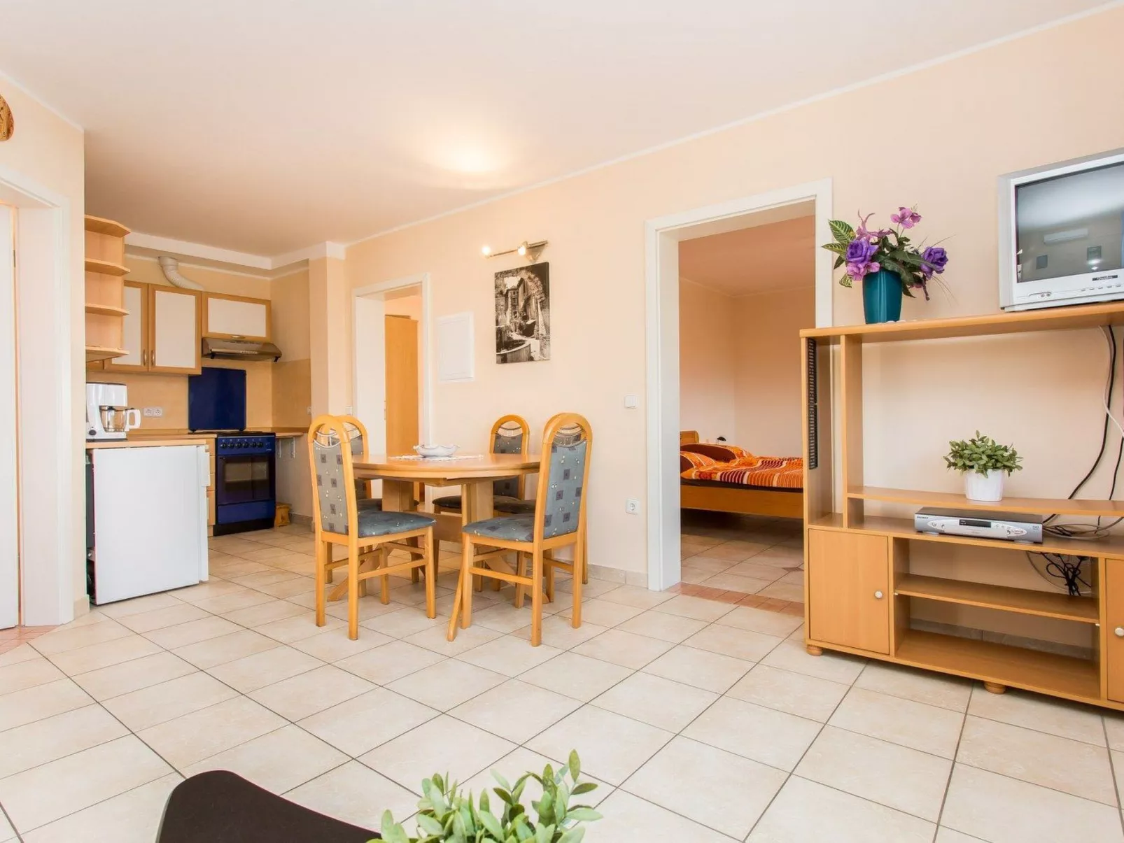 Für 5 Personen ca. 55 m&sup2; in Šilo, Adriaküste Kroatien (Kroatische Inseln)-Image-tags.info