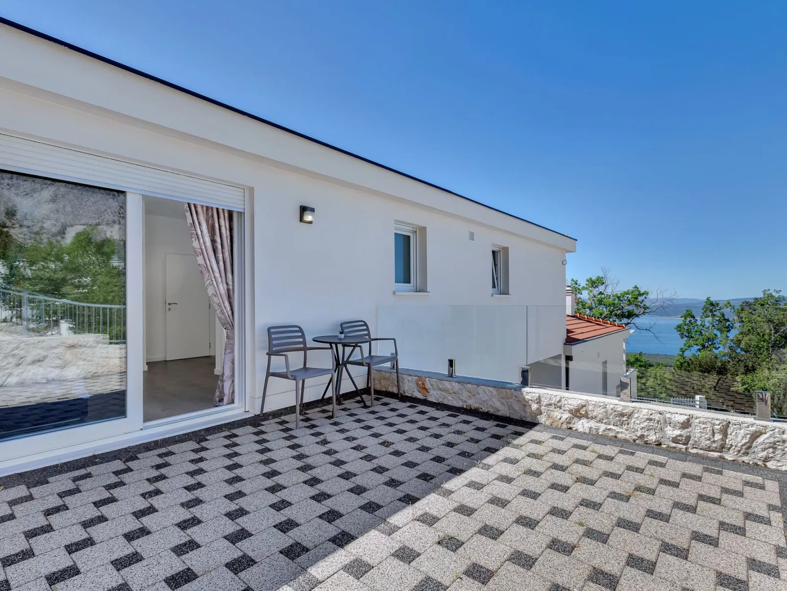 Mit Privatpool für 8 Personen  + 2 Kinder ca. 450 m&sup2; in Bast, Dalmatien (G-Buiten