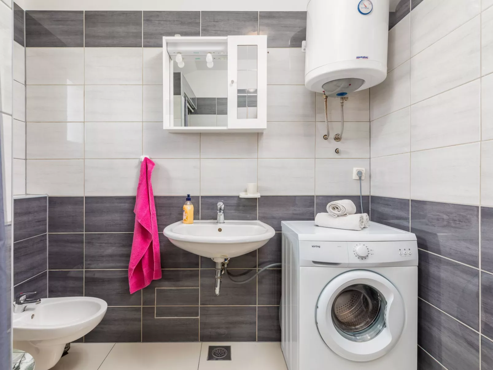 Anemona, Dorf Valbandon-Image-tags.info