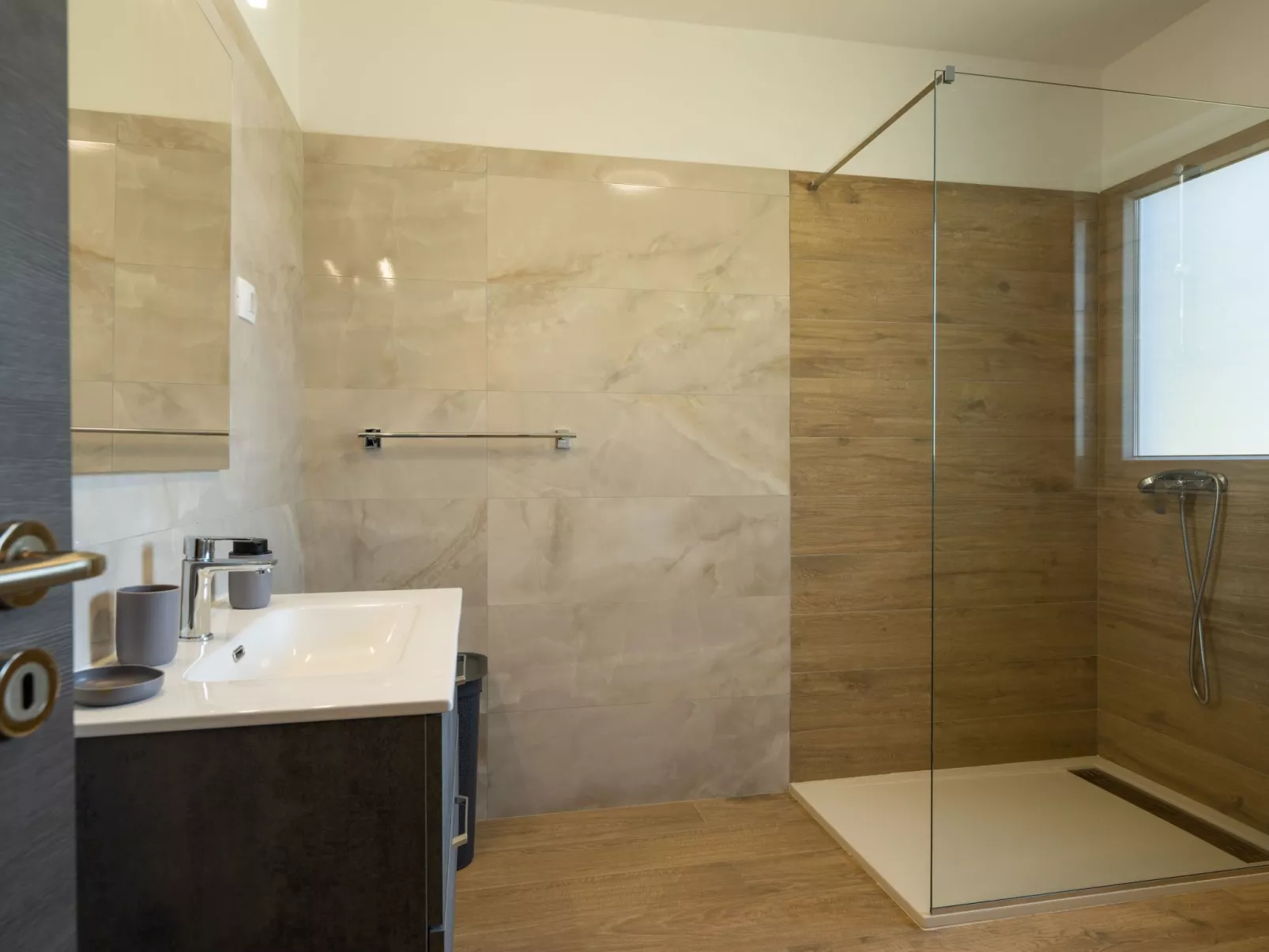 Villa "Francesca" mit Garten, Grill und Pool-Binnen