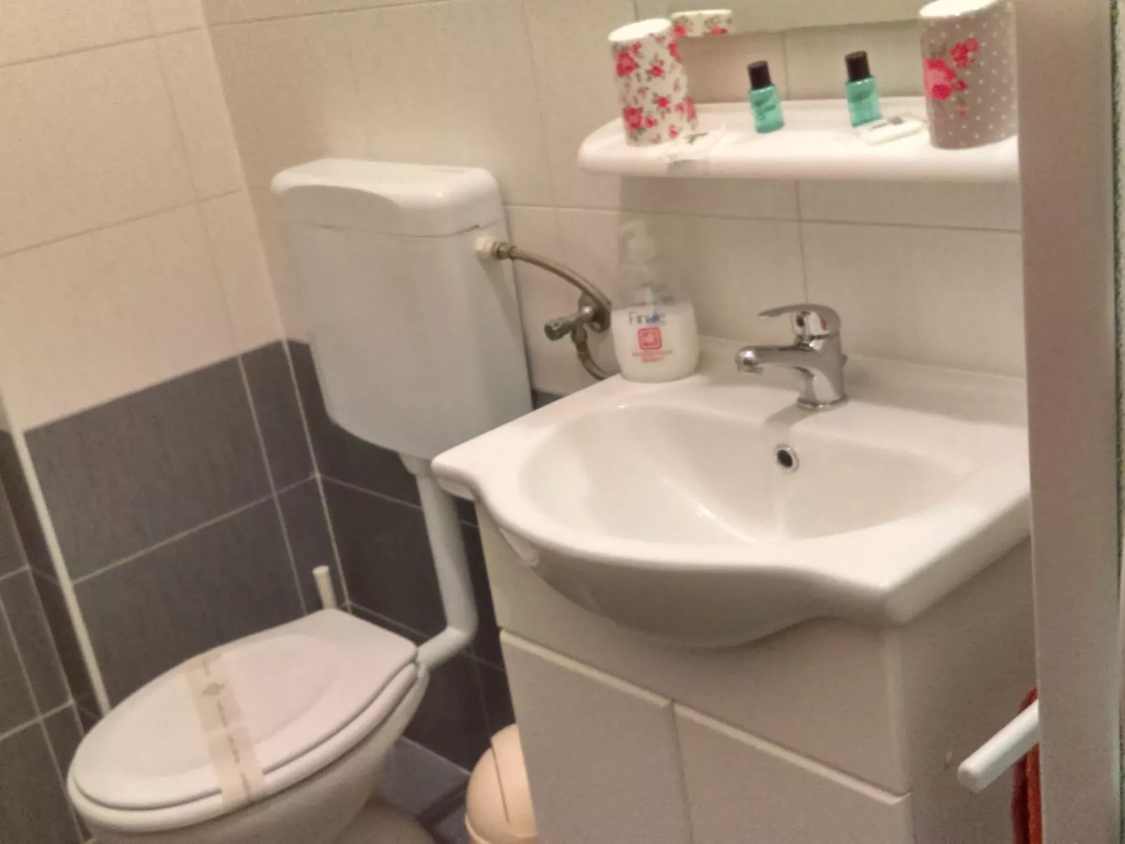 Studio mit Balkon-Image-tags.info