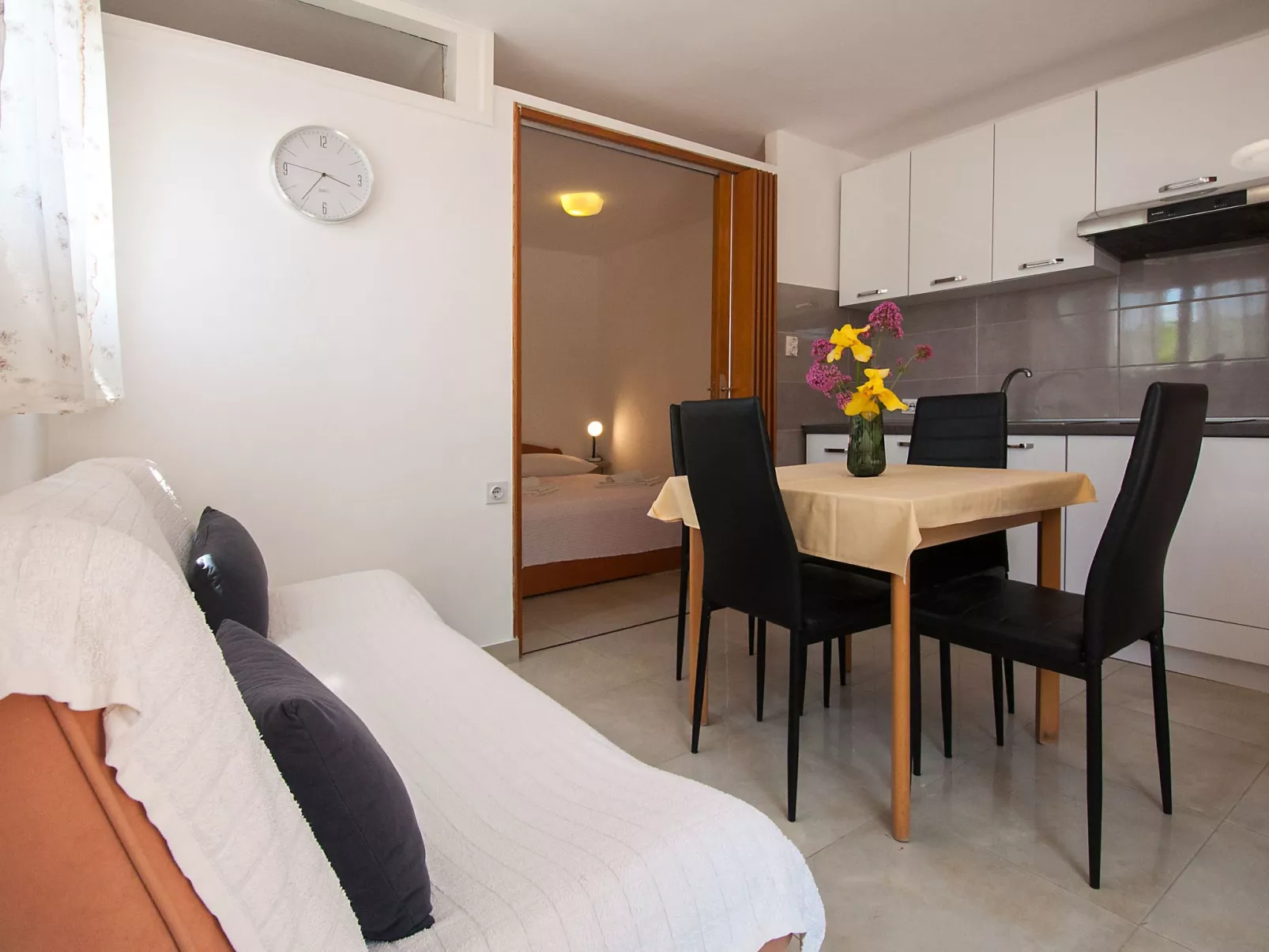 Studio-Wohnung "Olia Studio" mit Terrasse-Binnen