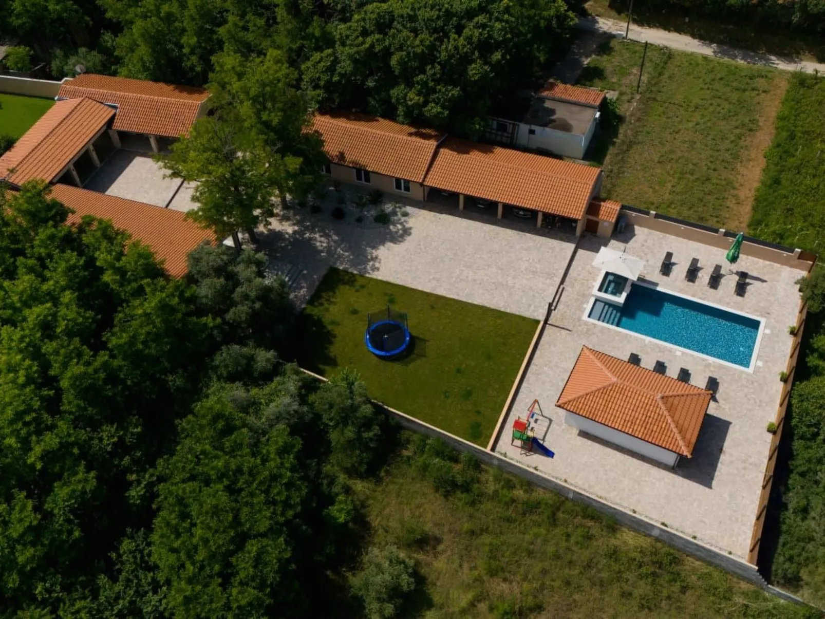 Wunderschöne Villa mit privatem Fitnessstudio und Pool - TA Leut-Buiten