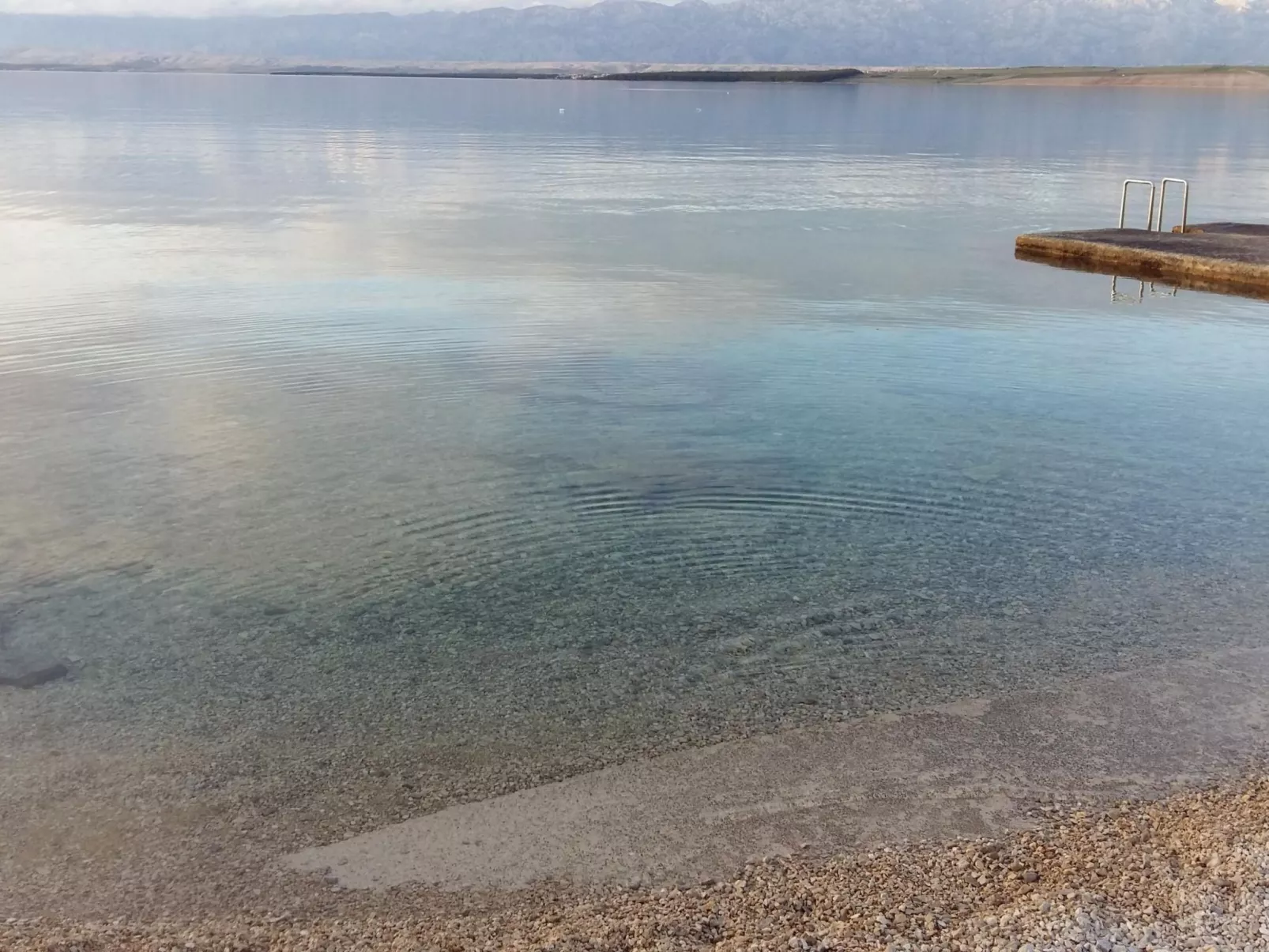 Ema erste Etage mit offener Terrasse-Buiten