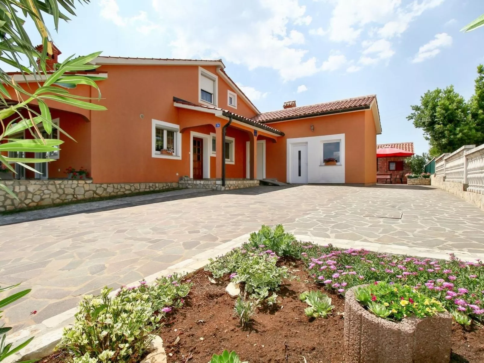  Melita-Image-tags.info