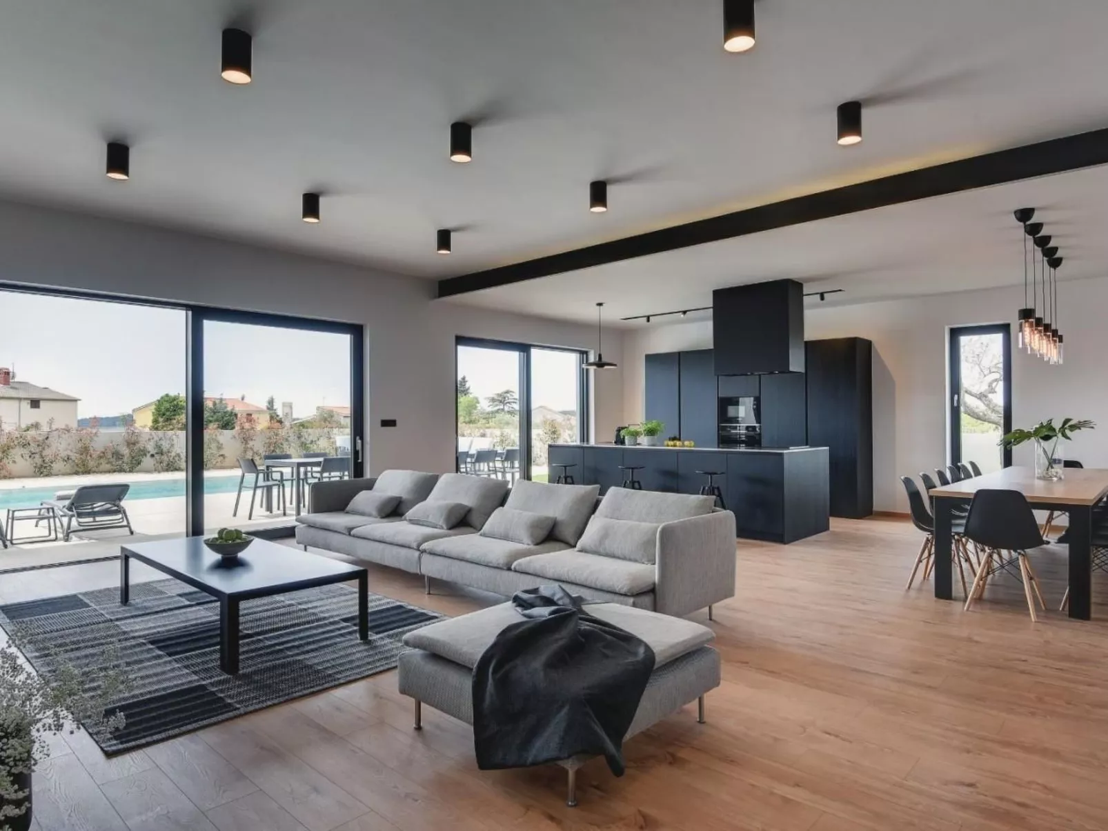 Villa Aquarius near Pula-Image-tags.info