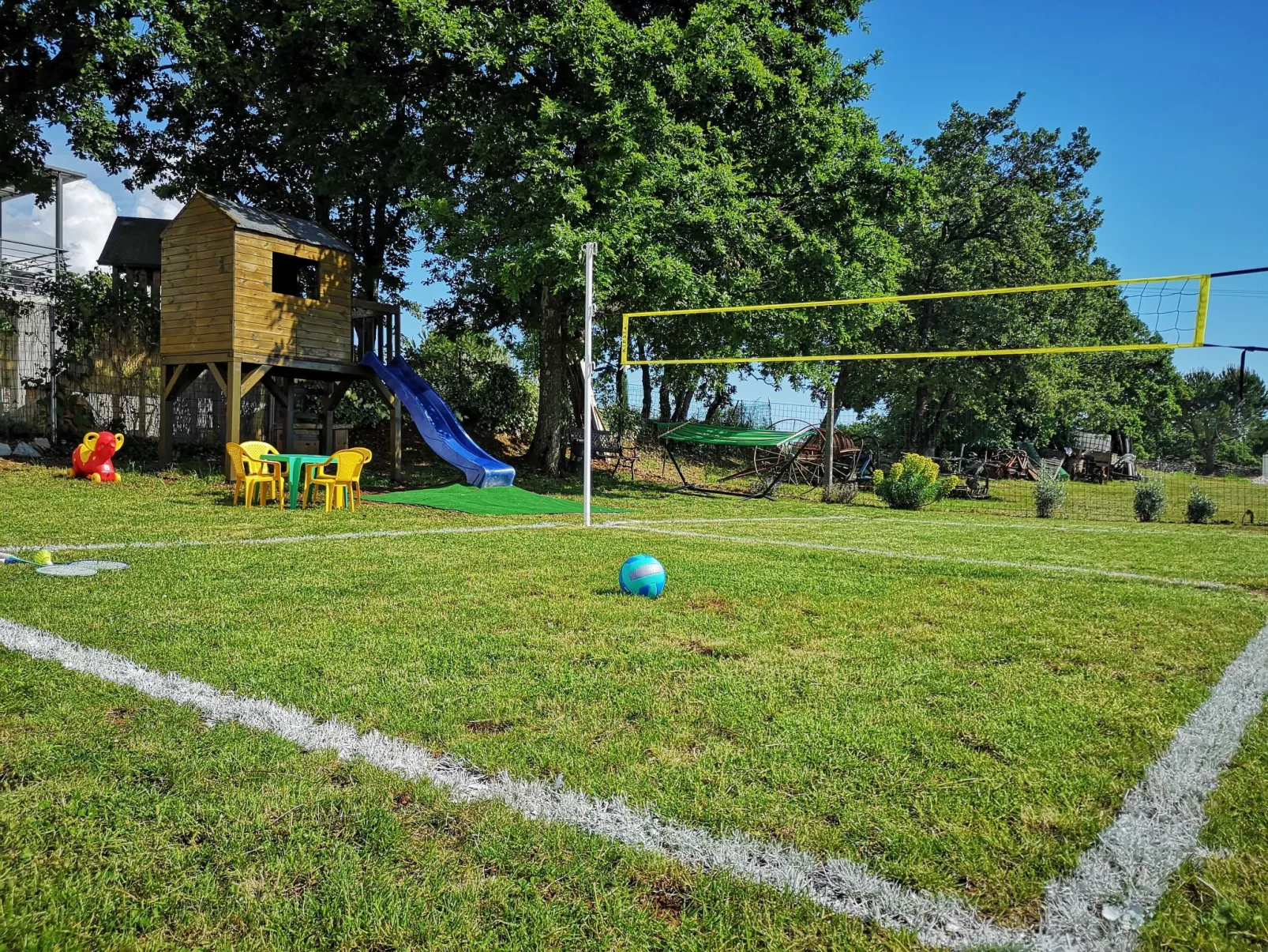 In Juršići mit Privatem Pool-Buiten