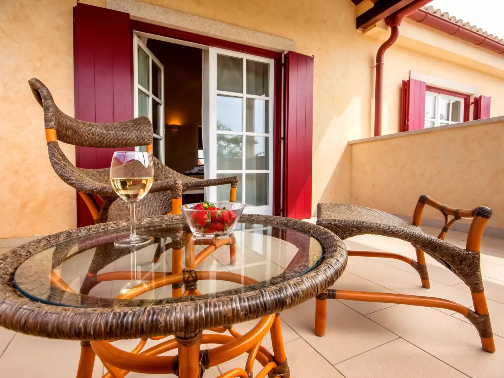 Luxus "Villa Mirna" mit Tennisplatz-Buiten