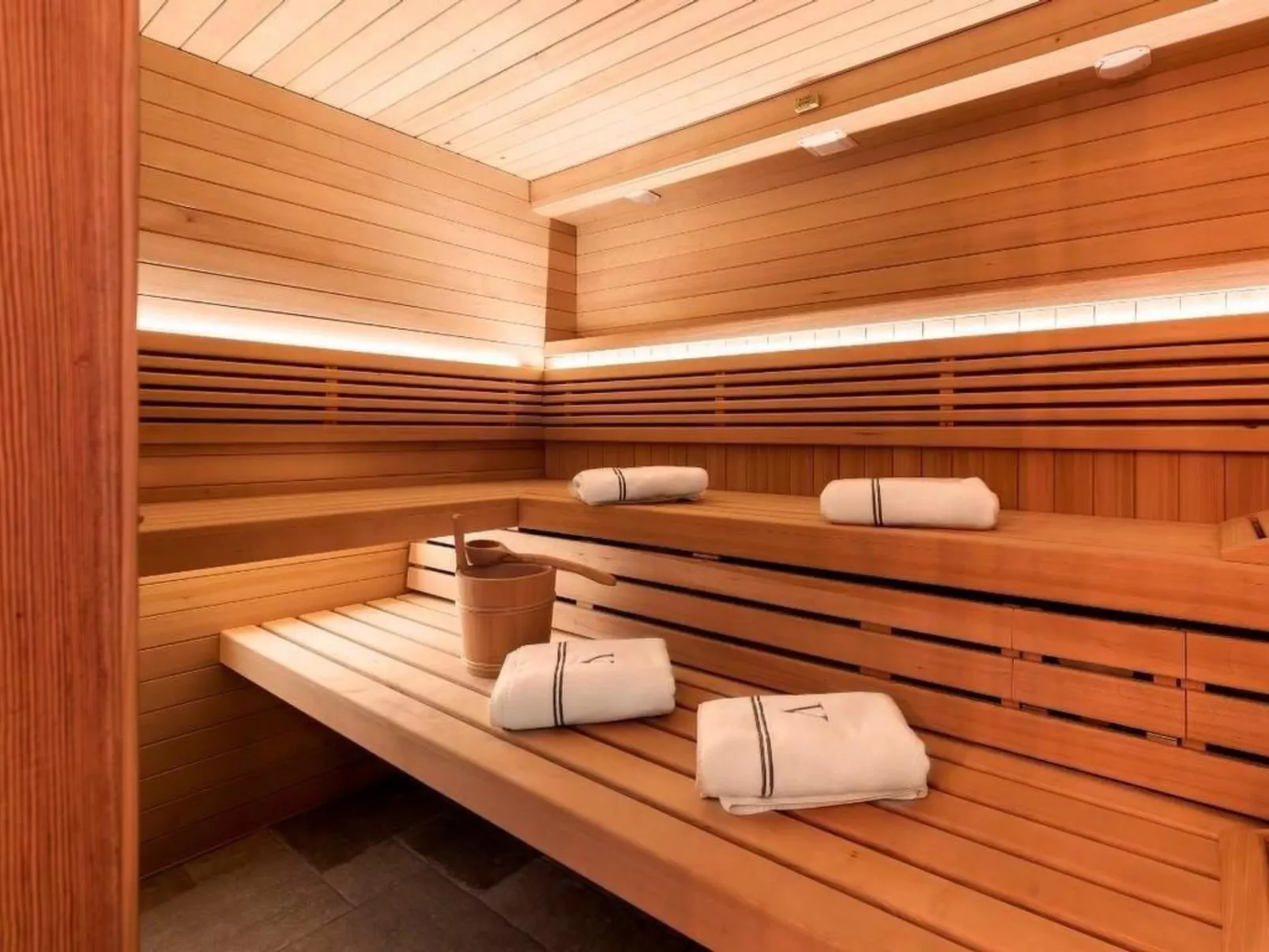 Chalet V mit Lift und Pool-Image-tags.info