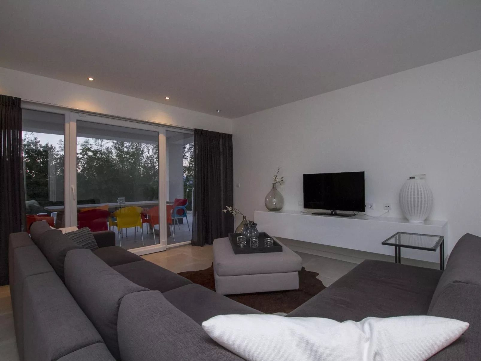 Villa mit Pool-Binnen