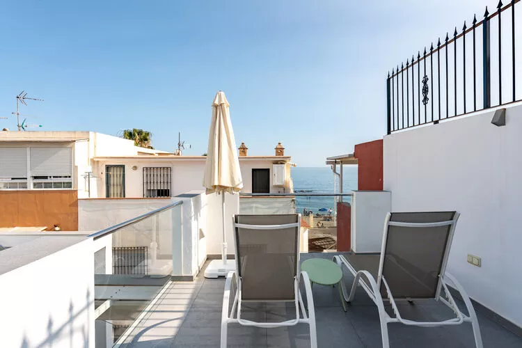 CT 193 - Faro's White Dream in Pedregalejo Beach - Málaga City-Terrasbalkon