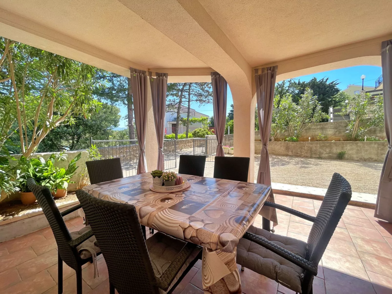 Apartment Butkovic-Image-tags.info