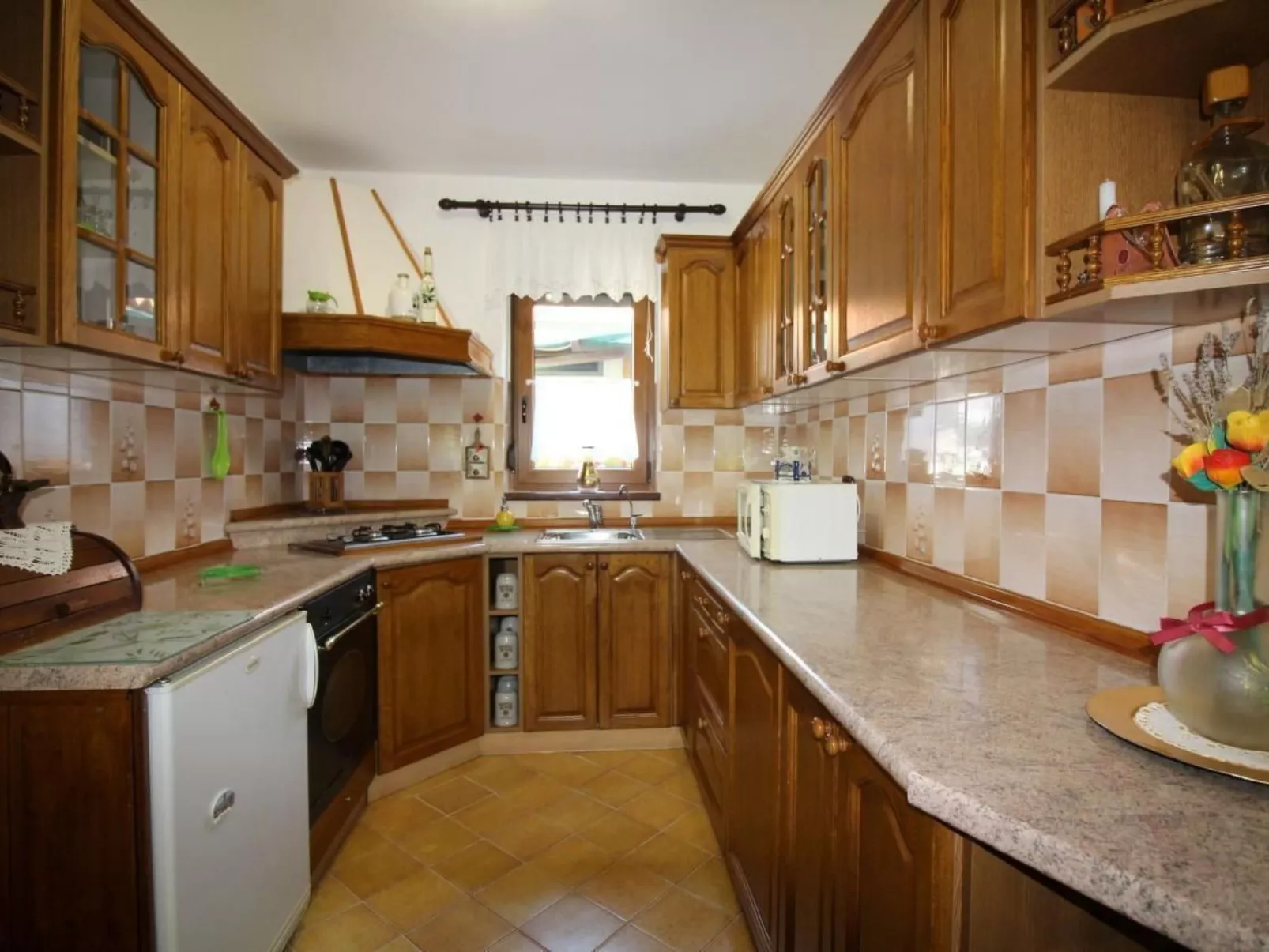 Bella-Image-tags.info