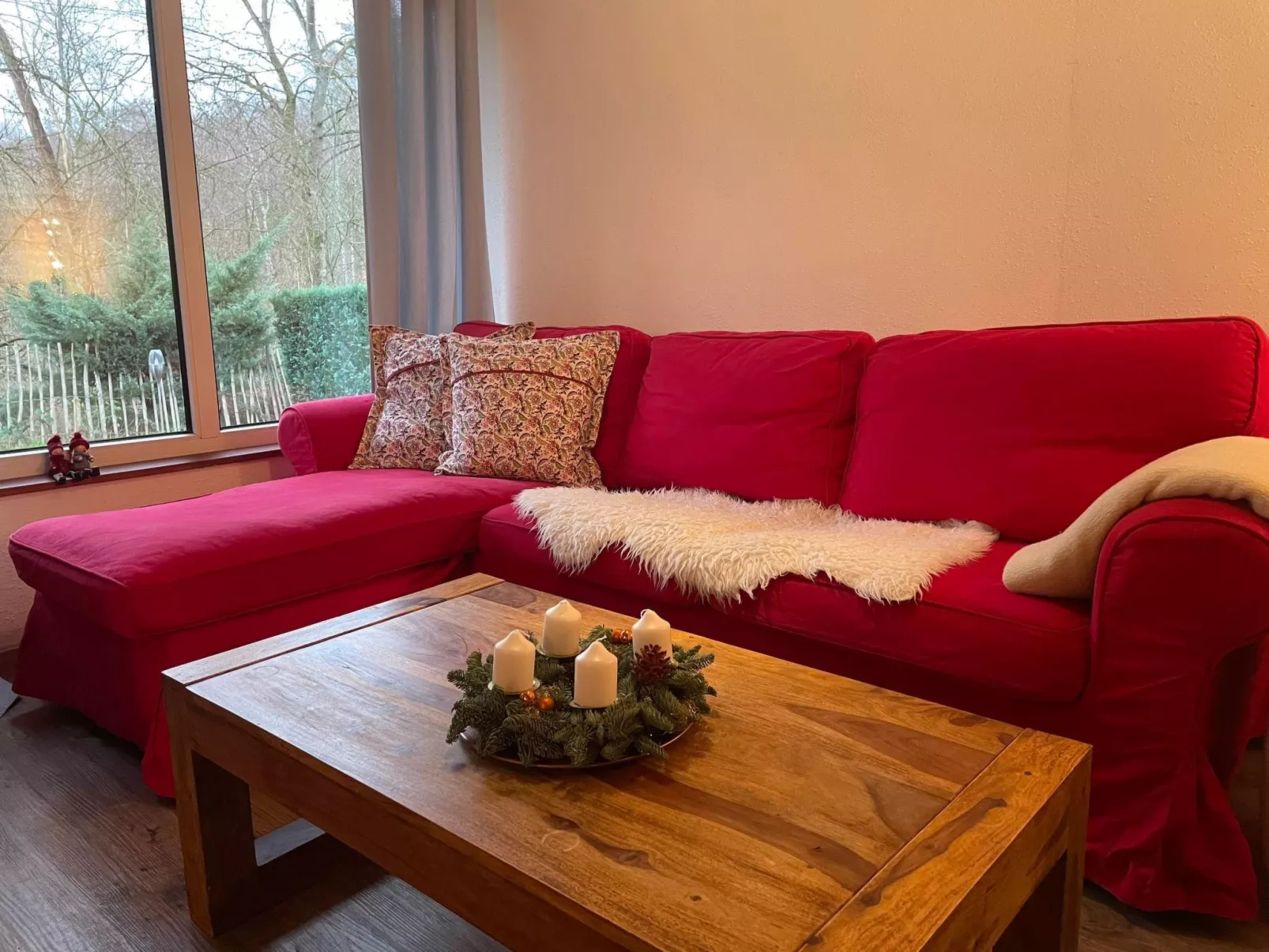 Idyllisches Ferienhaus mit Balkon und Garten-Image-tags.info