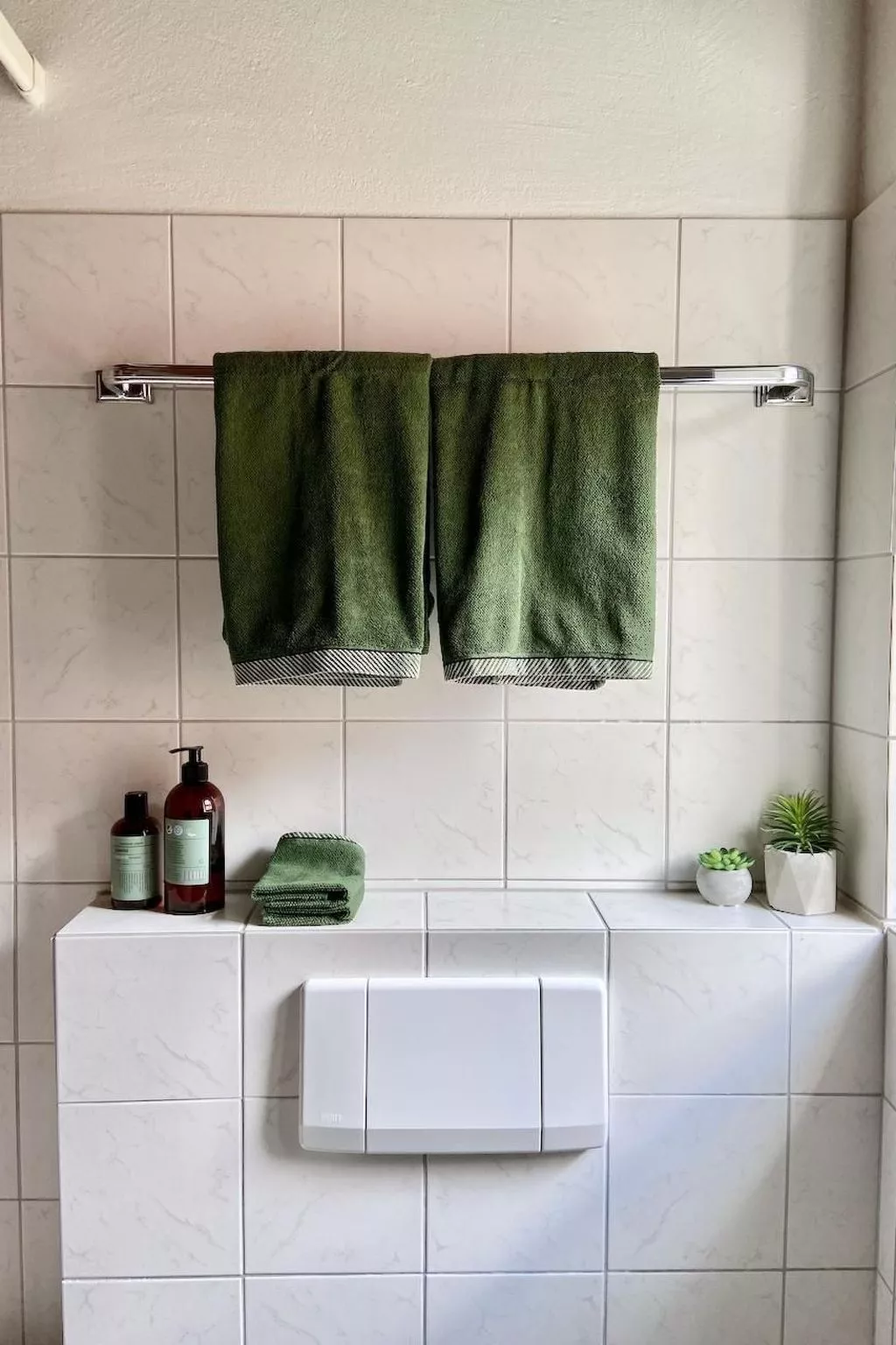 The Green Hut-Binnen