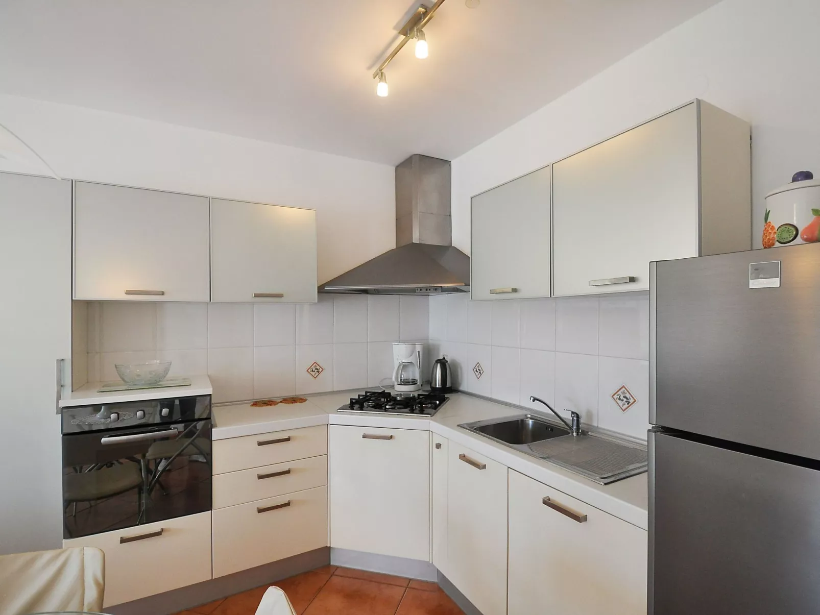 Drei-Zimmer-Wohnung in der Nähe des Meeres-Binnen