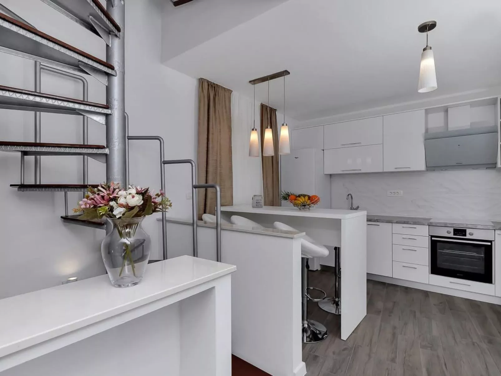 „Villa No Stress“ mit Infinity-Pool-Binnen