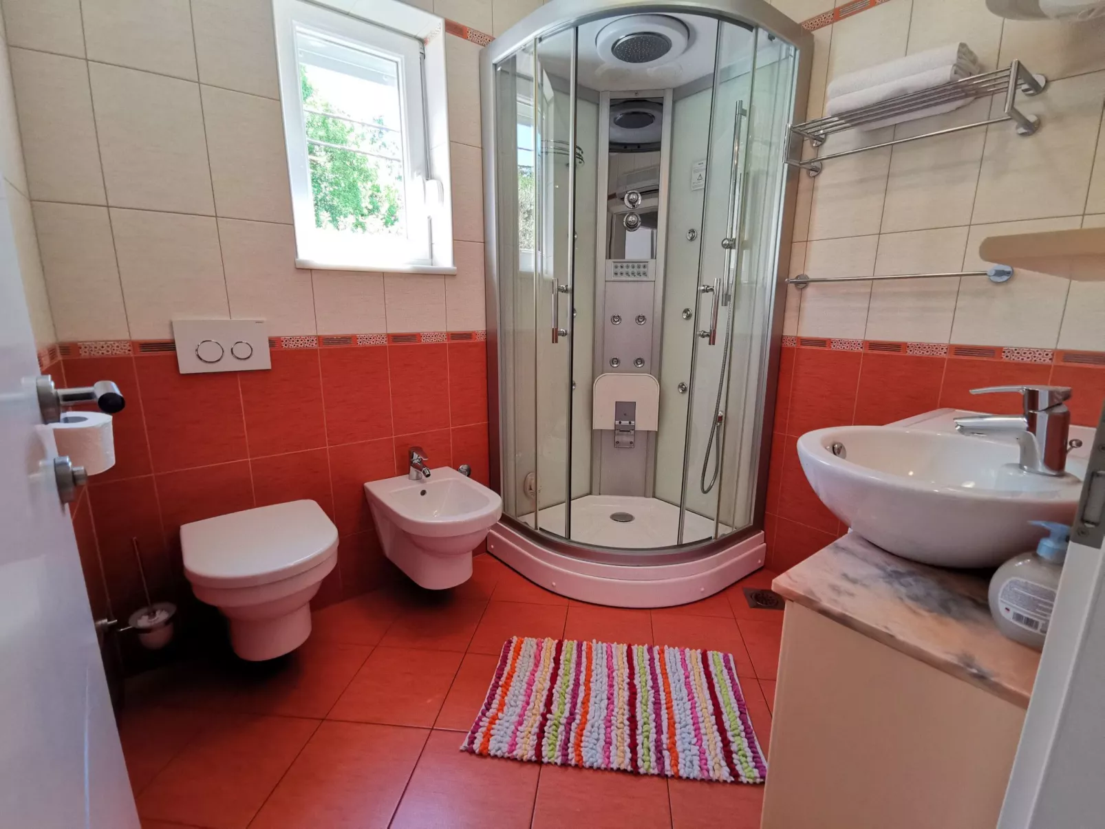 Wohnung für 4 Personen, 50m vom Strand entfernt-Image-tags.info