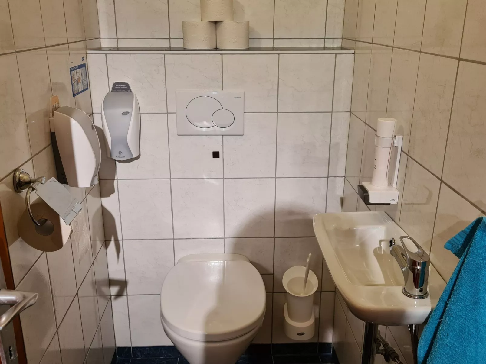 Mit Balkon und herrlichem Ausblick-Binnen