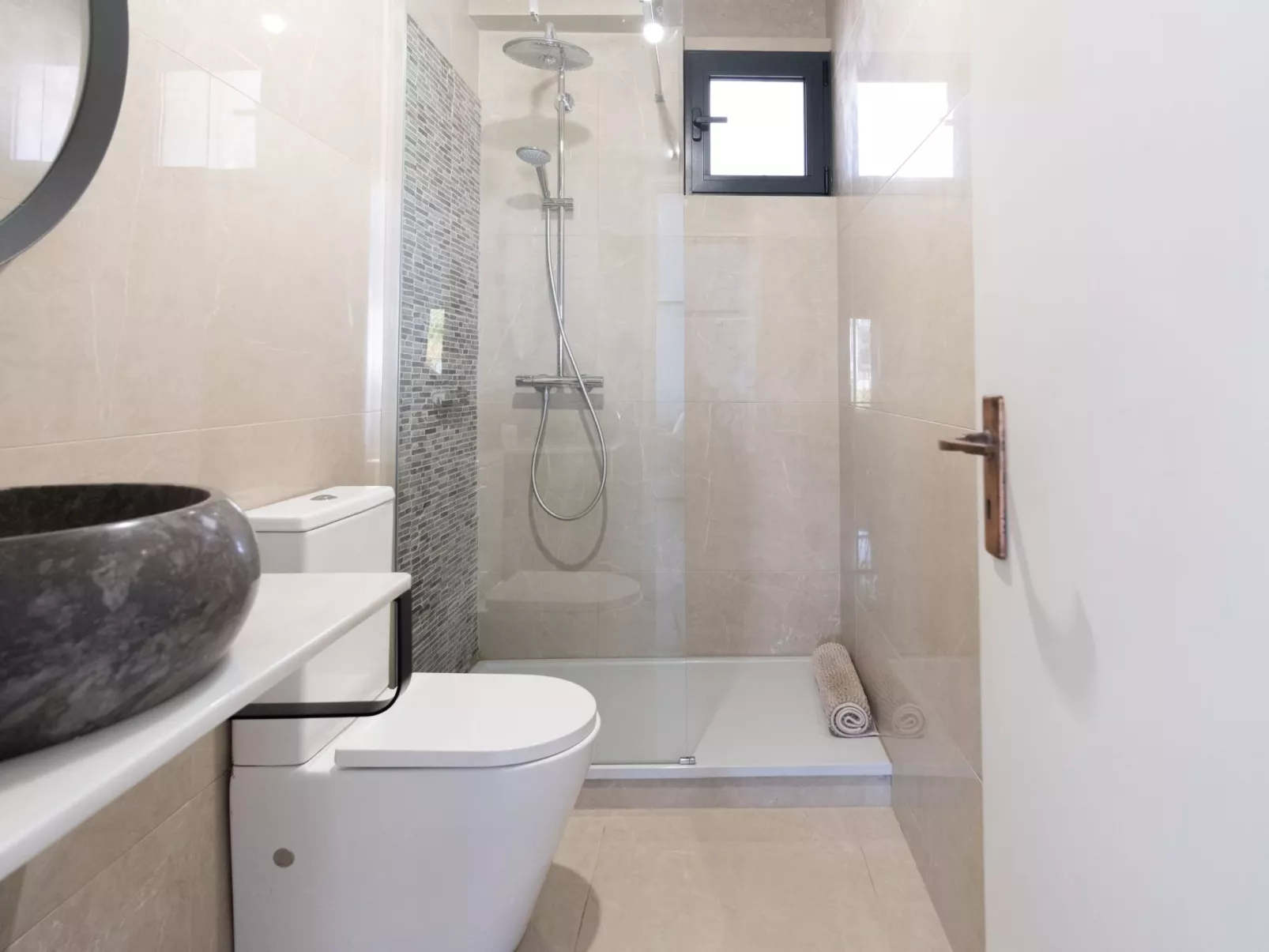 Aldeia Do Mar-Binnen