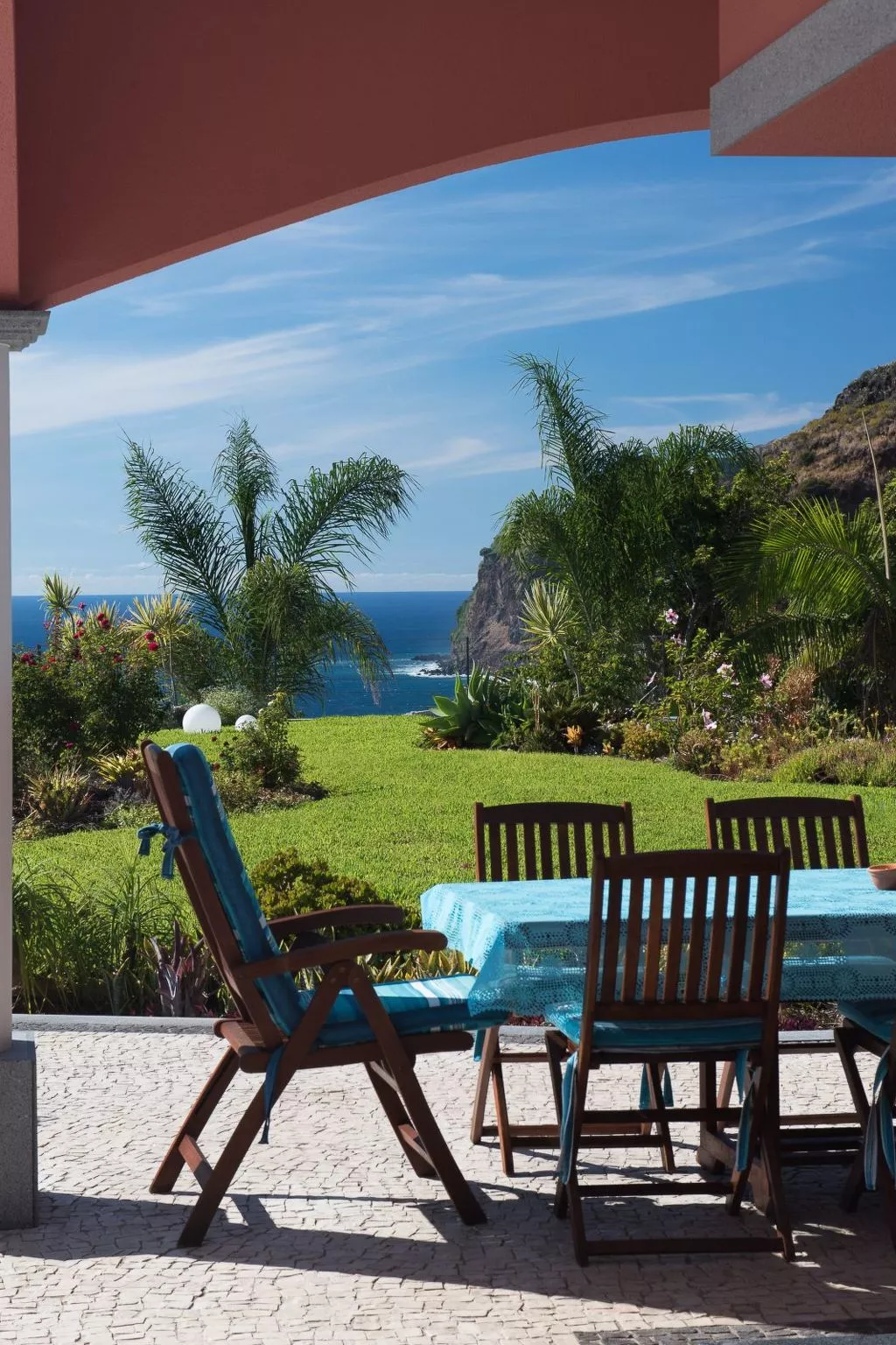 Ferienvilla mit Infinity Pool