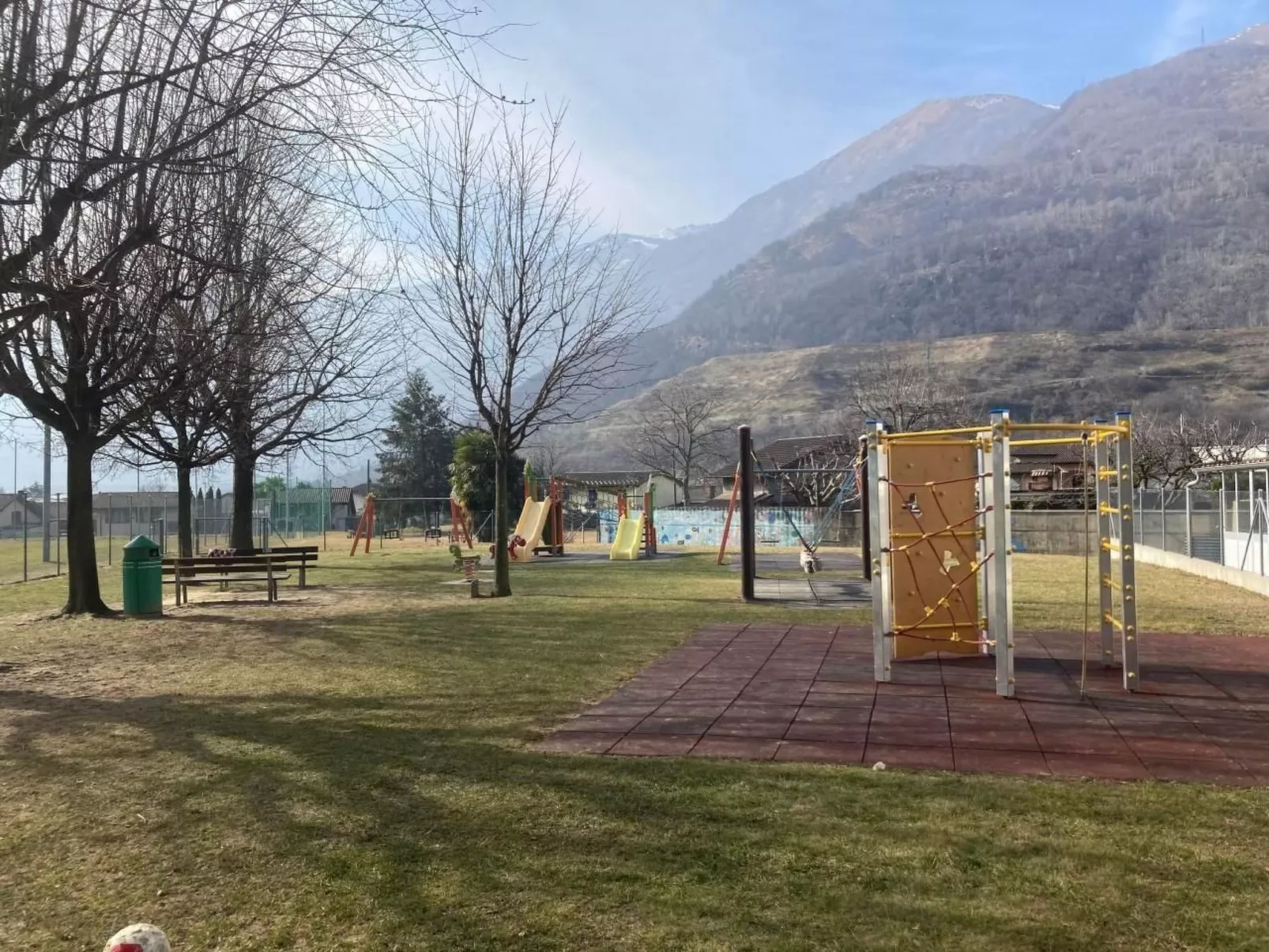 Mit Bergblick-Buiten