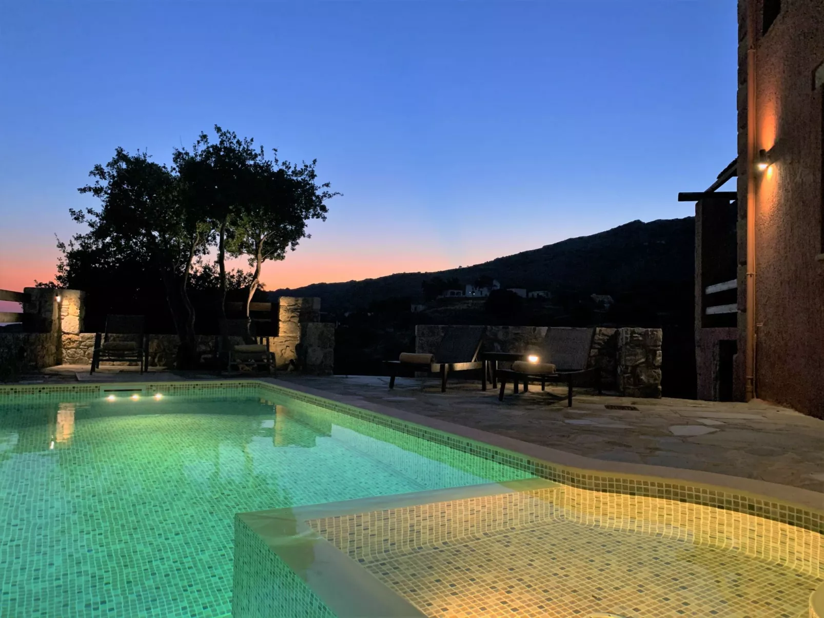 Geräumige Villa mit Pool nur 12km vom Strand entfernt