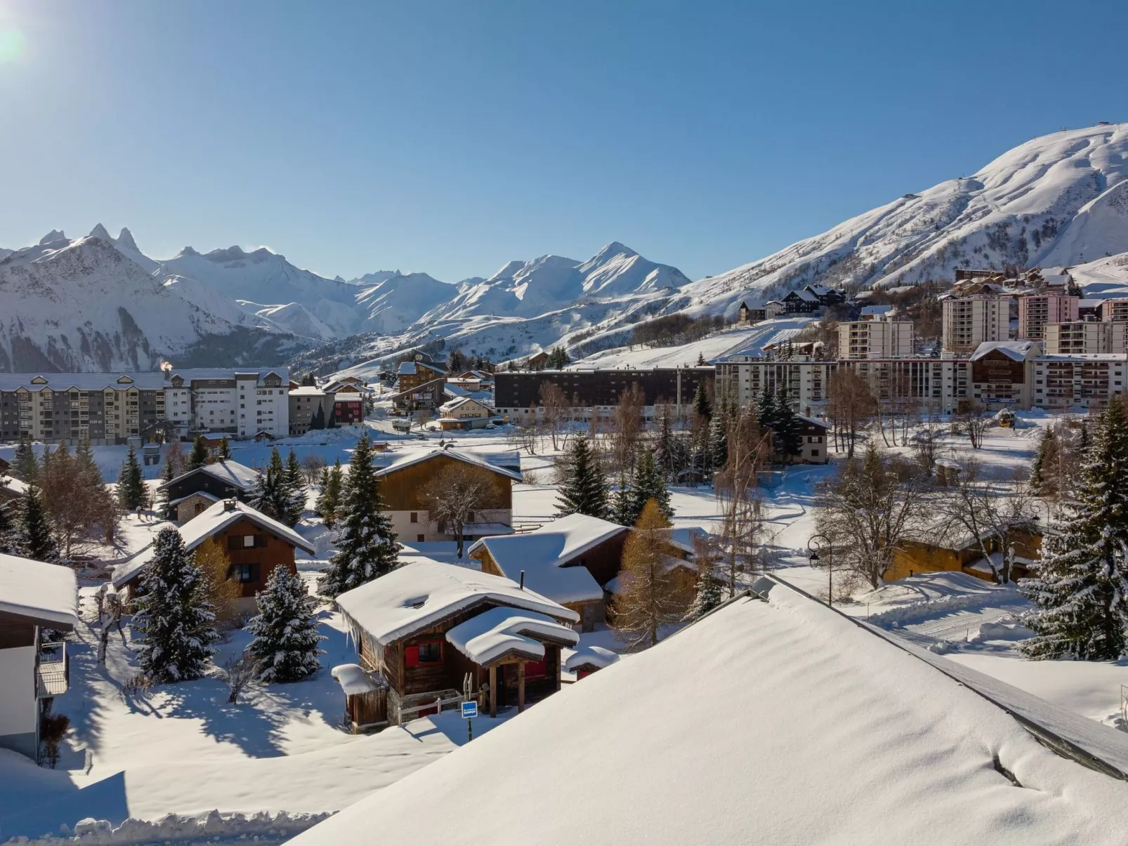 Erdgeschoss 110 m2 - 15 Personen - In der Nähe der Pisten-Buiten