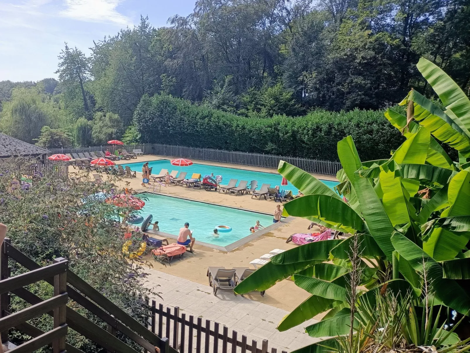 Chalet B10 Yemanisi in der Dordogne-Buiten