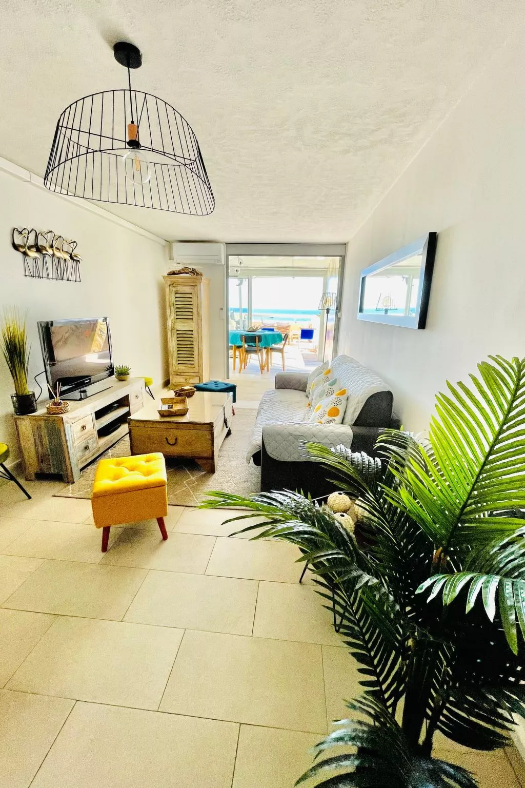 Wunderschöne renovierte Wohnung mit vollem Meerblick