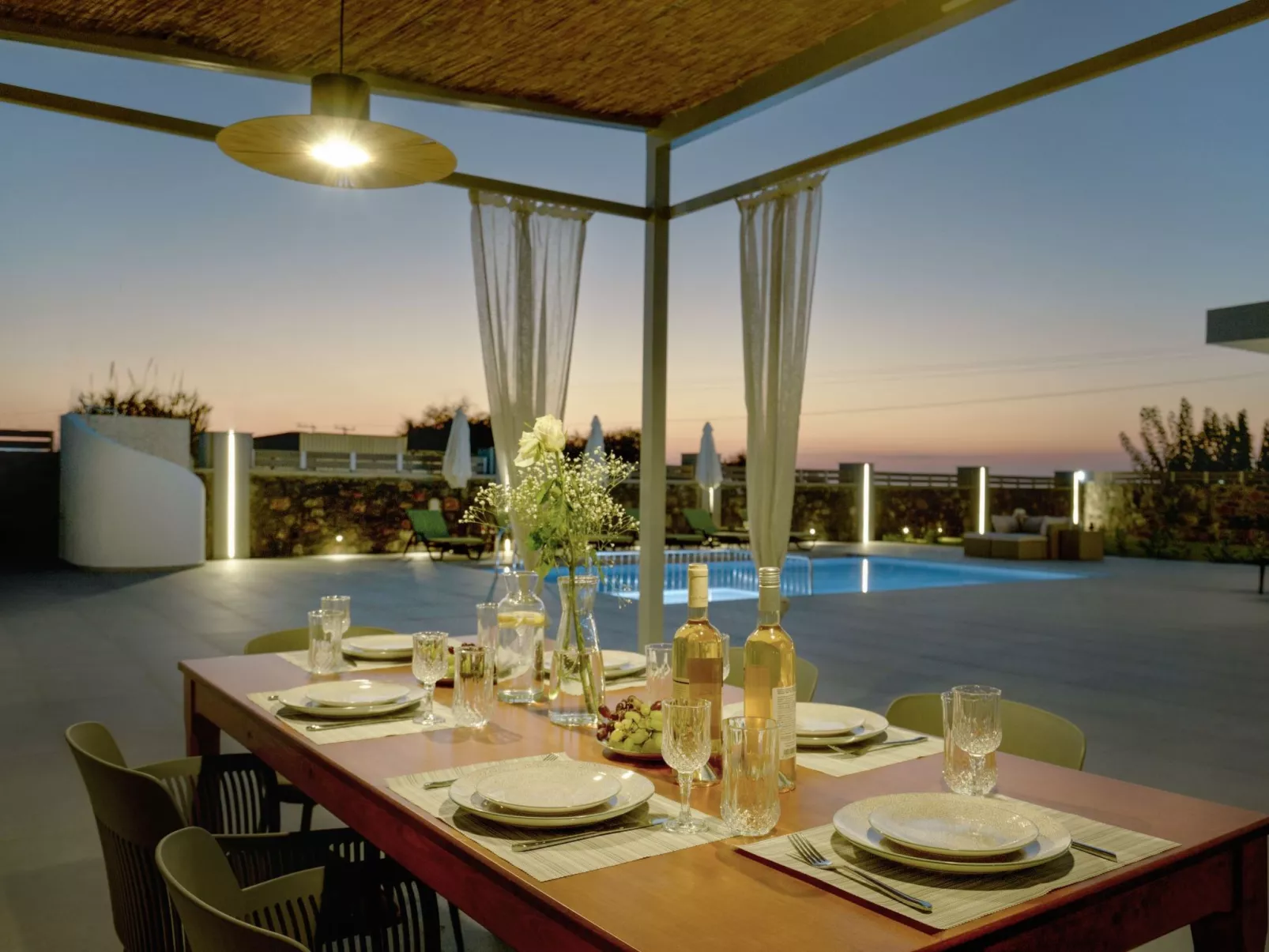 "Luna" mit Privatparkplatz-Buiten