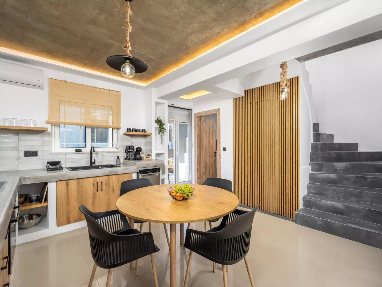 Armonikon Pool Villa 1-Binnen