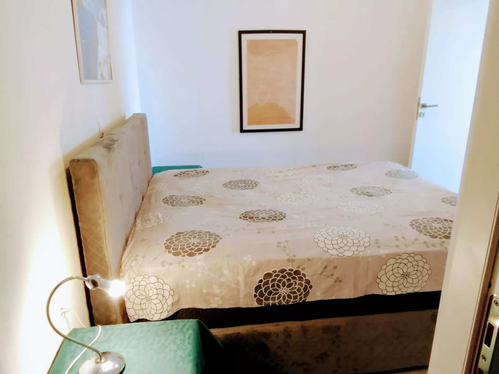 Charmantes Ferienhaus in Ia mit Privater Terrasse-Binnen